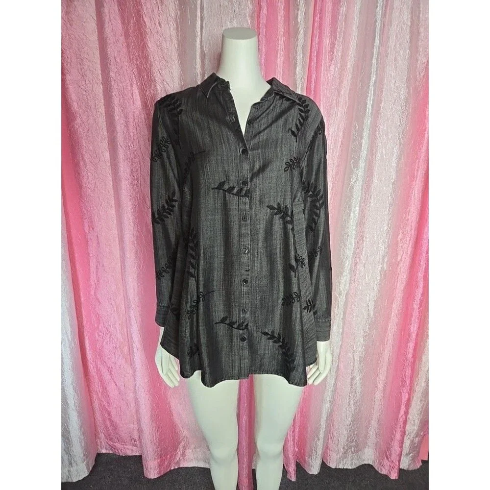 Soft Surroundings Gray Embroidered Leaf Chambray Button Up Tunic Top Size Small - Picture 2 of 11